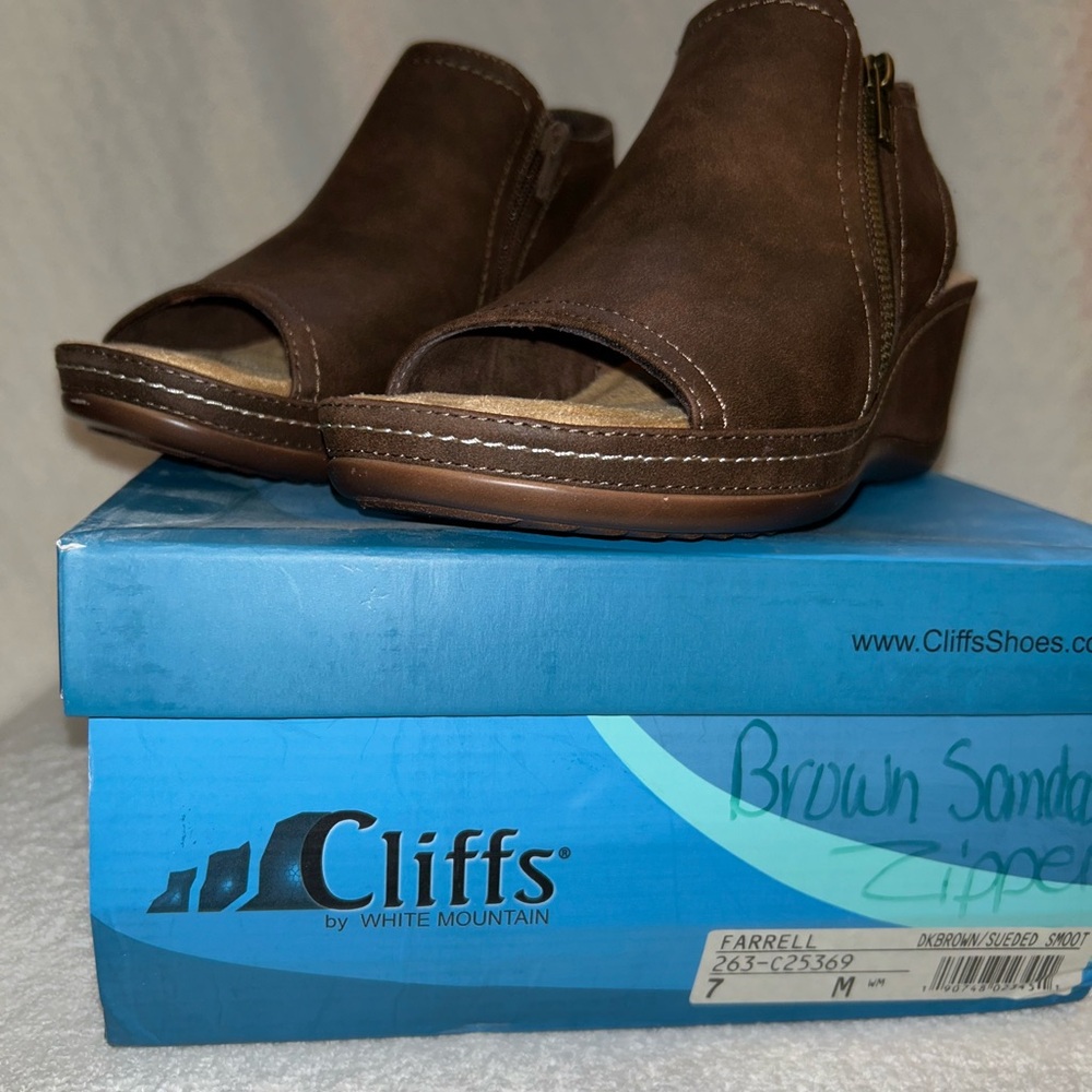 Cliffs by WHITE MOUNTAIN Brown Open-Toe Sandals